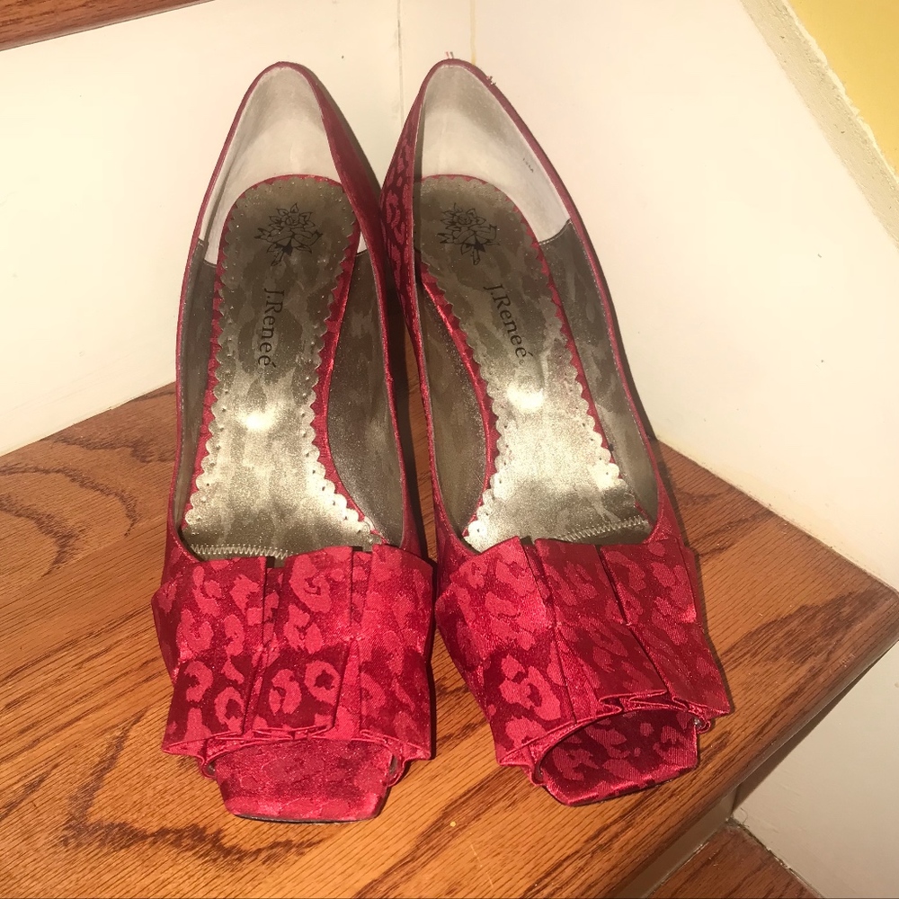 J. Renee Heels